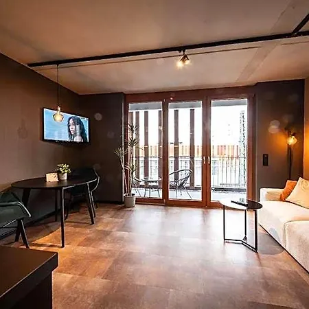 New Industrial-style Szálloda