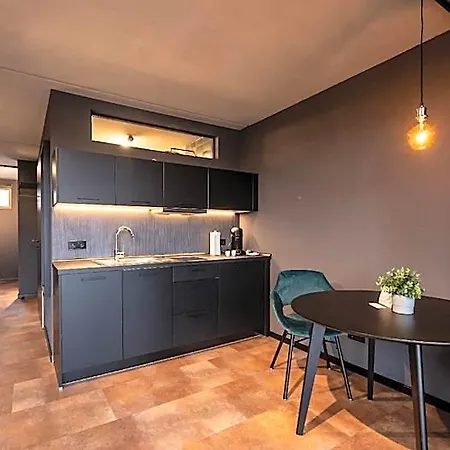 Szálloda New Industrial-style 4*