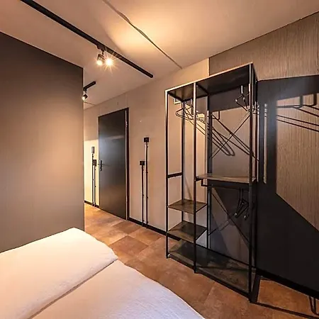 Szálloda New Industrial-style 4*